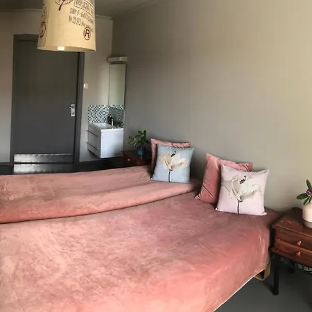 Lovisenlund Hostel Ovrebo