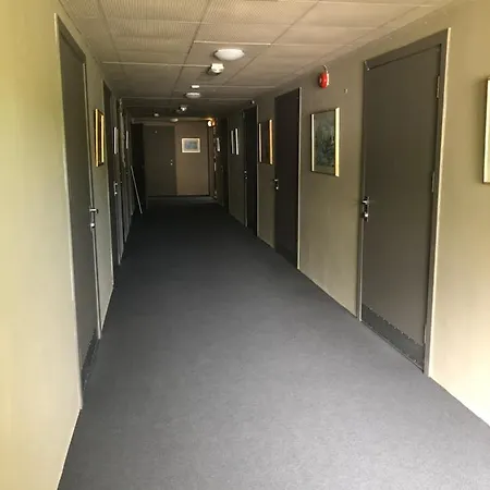 Lovisenlund Hostel Ovrebo